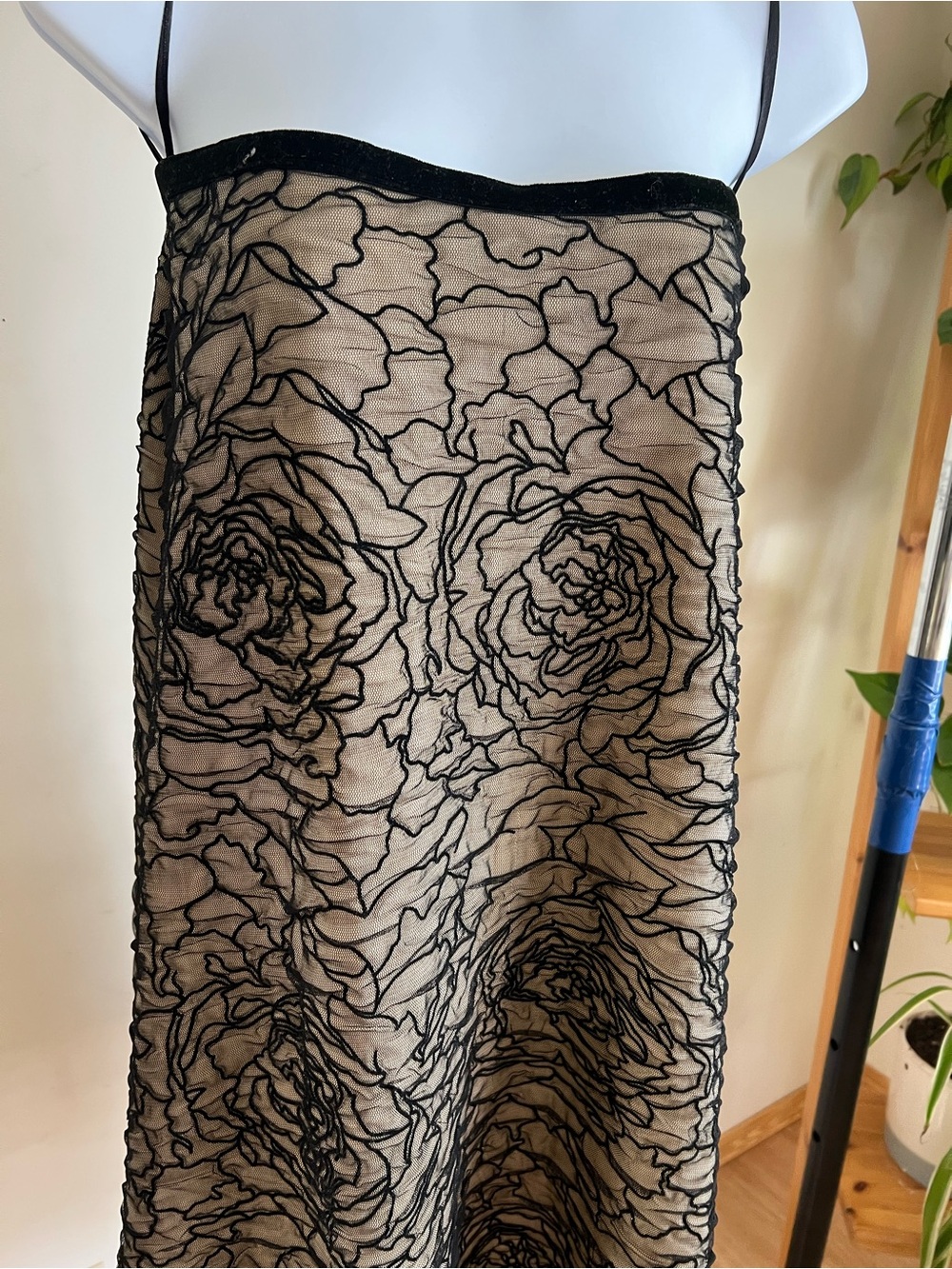 Suzy Shier Black Floral Mesh Maxi Skirt with Nude Lining
